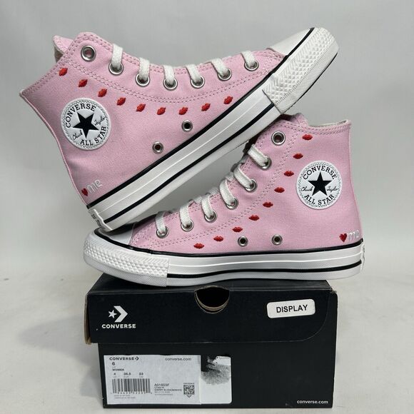 Converse All Star Chuck Taylor “Valentine’s Day Kisses” 2024 - Picture 3 of 5
